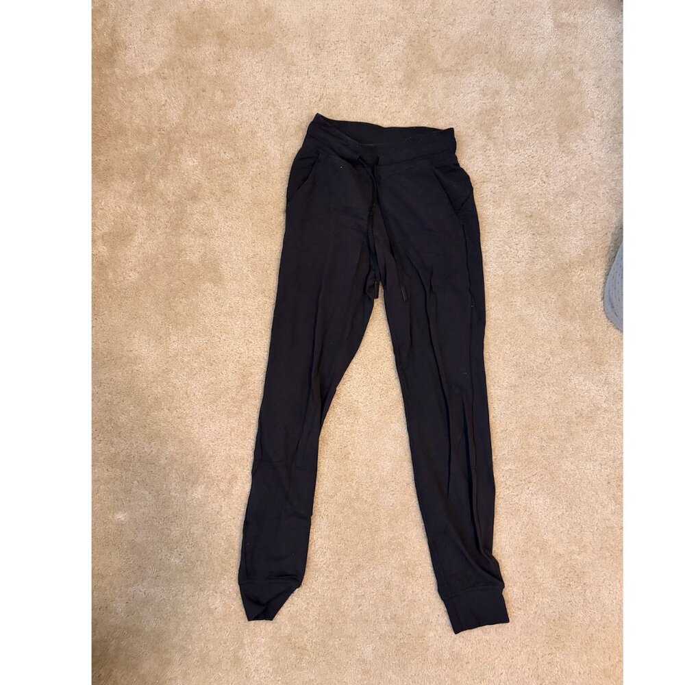 Lulu Lemon Align Joggers w/ Tie, Size 4, Black